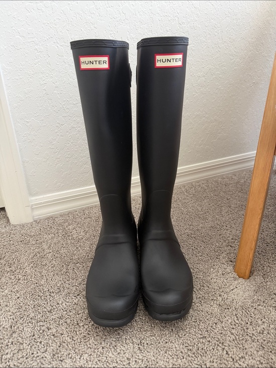 Hunter Shoes - Hunter Matte Black Knee-High Rain Boots with Red Logo Trim
